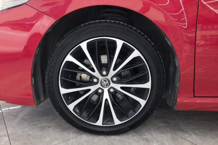 Used Toyota Camry 2018 2.5S Fēngshàng Edition Left Front Wheel Hub