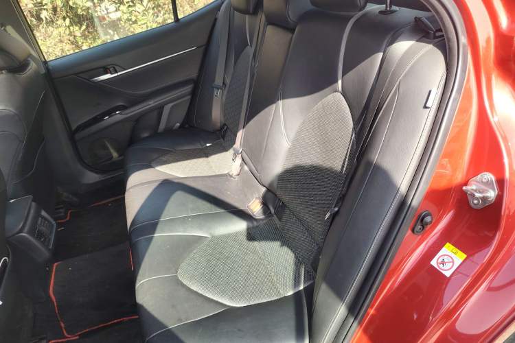 Used Toyota Camry 2018 2.5S Fēngshàng Edition Left Rear Seat
