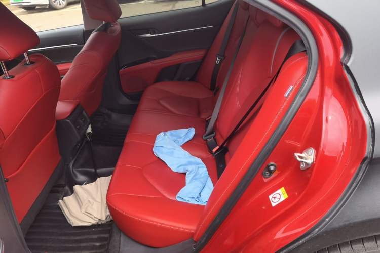Used Toyota Camry 2018 2.5S Fēngshàng Edition Left Rear Seat