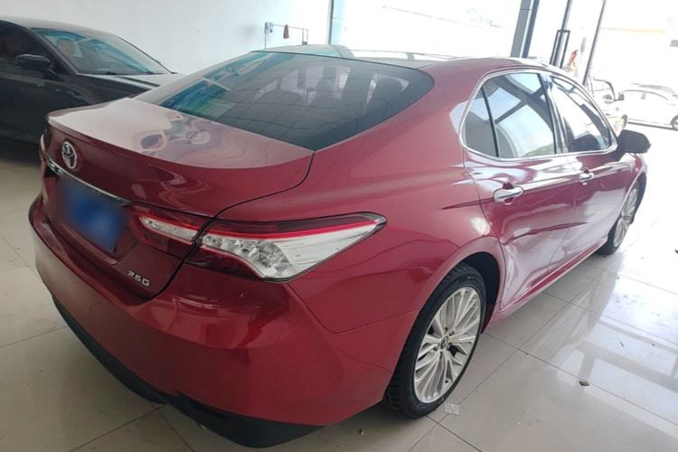 Used Toyota Camry 2018 2.5G Luxury Edition Rear Right 45 Deg