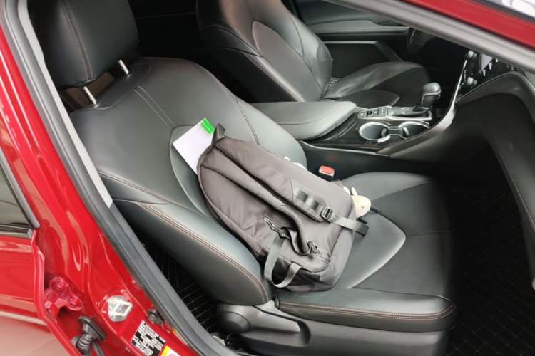 Used Toyota Camry 2018 2.0S FENGSHANG Edition Right Front Seat