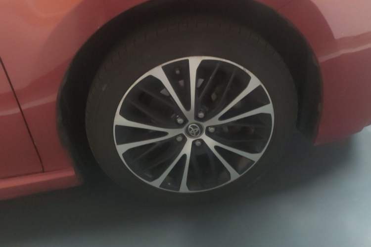 Used Toyota Camry 2018 2.5S Fēngshàng Edition Right Front Wheel Hub