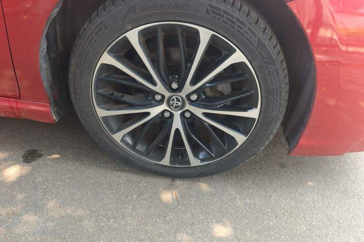 Used Toyota Camry 2018 2.5S Fēngshàng Edition Right Front Wheel Hub