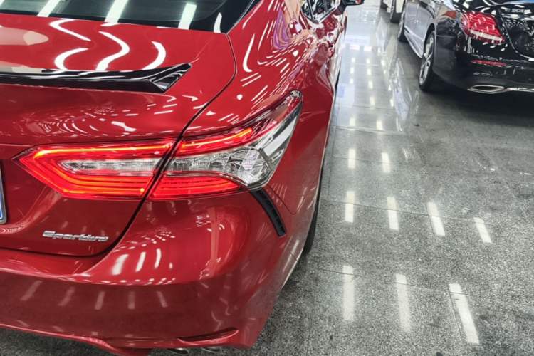 Used Toyota Camry 2018 2.5S Fēngshàng Edition Right Rear Taillight