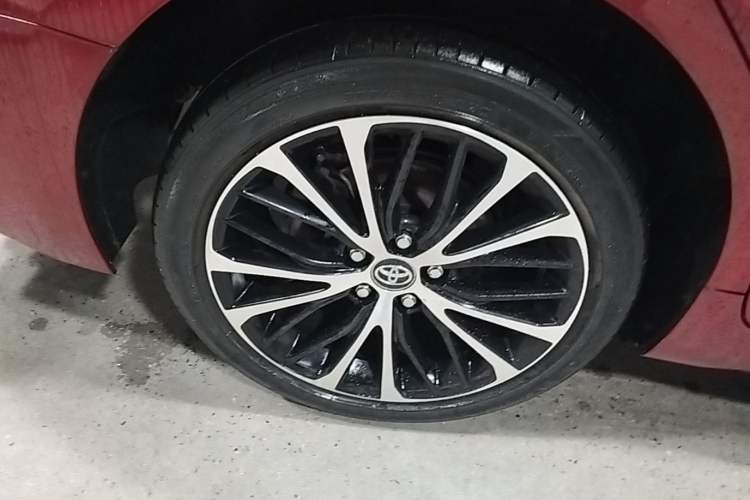 Used Toyota Camry 2018 2.5S Fēngshàng Edition Right Rear Wheel Hub