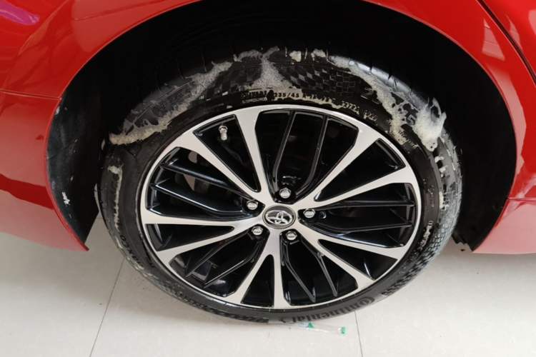 Used Toyota Camry 2018 2.0S FENGSHANG Edition Right Rear Wheel Hub