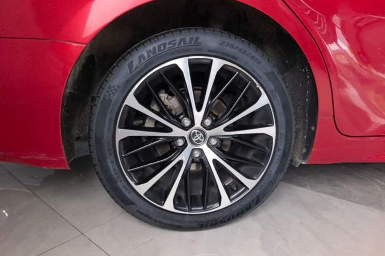 Used Toyota Camry 2018 2.5S Fēngshàng Edition Right Rear Wheel Hub