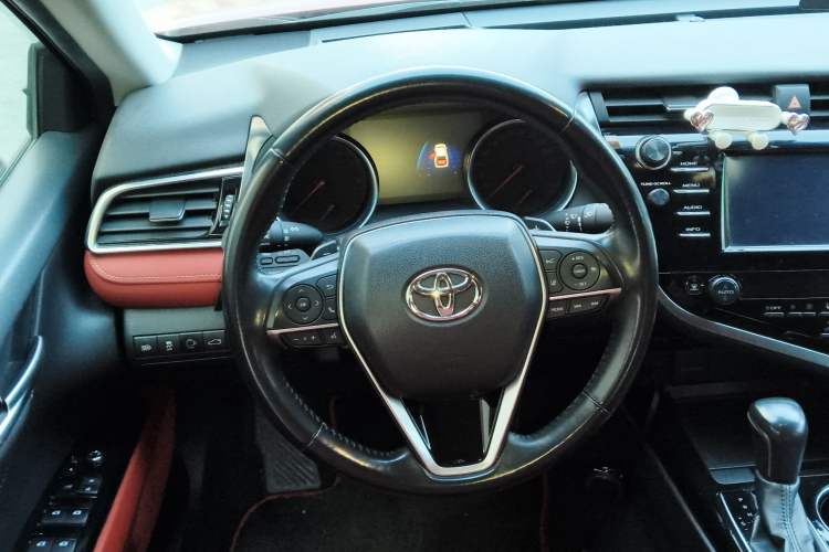 Used Toyota Camry 2018 2.5S Fēngshàng Edition Steering Wheel