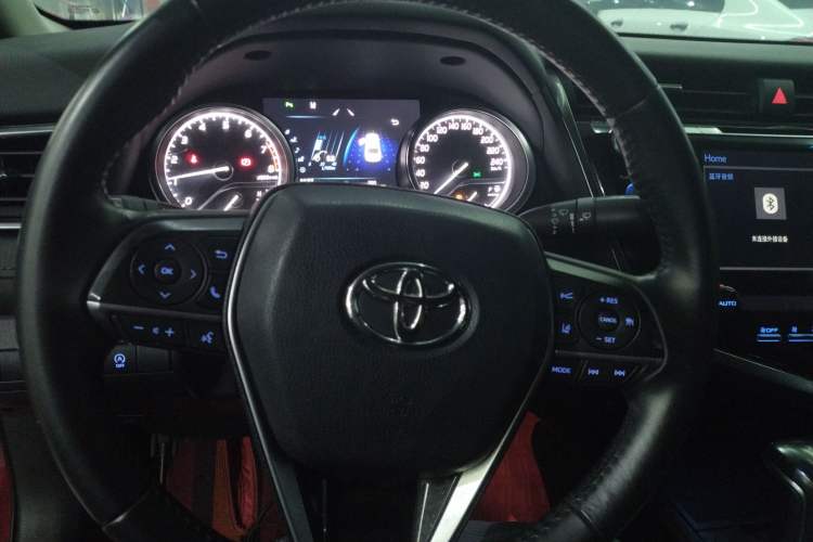 Used Toyota Camry 2018 2.5G Luxury Edition Steering Wheel