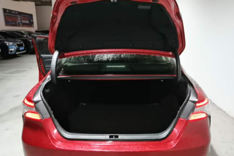 Used Toyota Camry 2018 2.5S Fēngshàng Edition Trunk