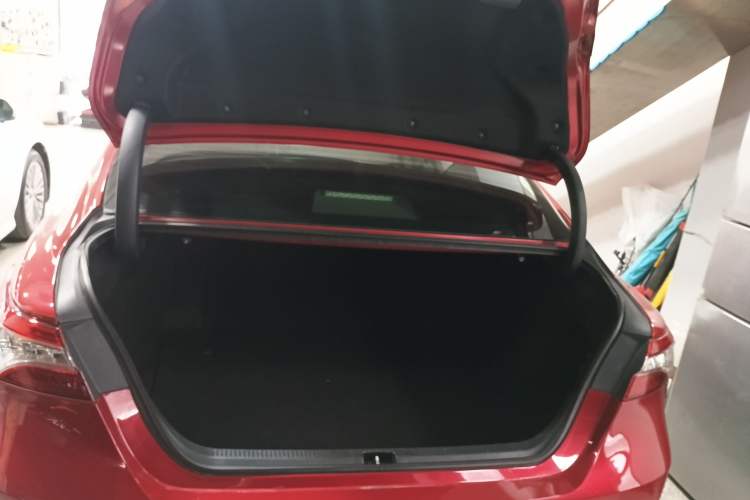 Used Toyota Camry 2018 2.5S Fēngshàng Edition Trunk