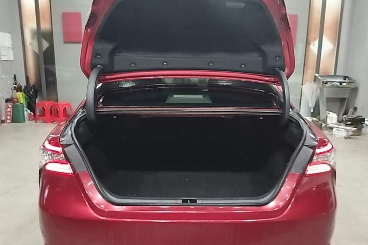 Used Toyota Camry 2018 2.5S Fēngshàng Edition Trunk