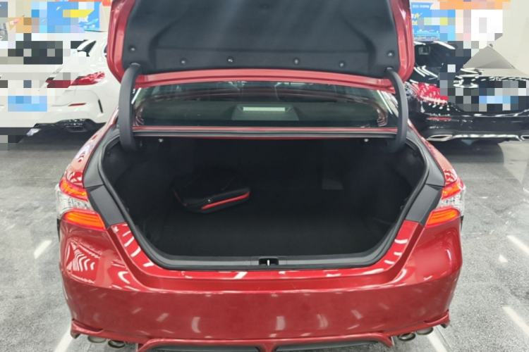 Used Toyota Camry 2018 2.5S Fēngshàng Edition Trunk