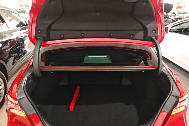 Used Toyota Camry 2018 2.5S Fēngshàng Edition Trunk