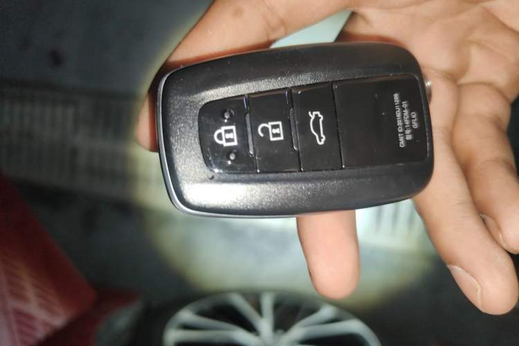 Used Toyota Camry 2018 2.5S Fēngshàng Edition Vehicle Key