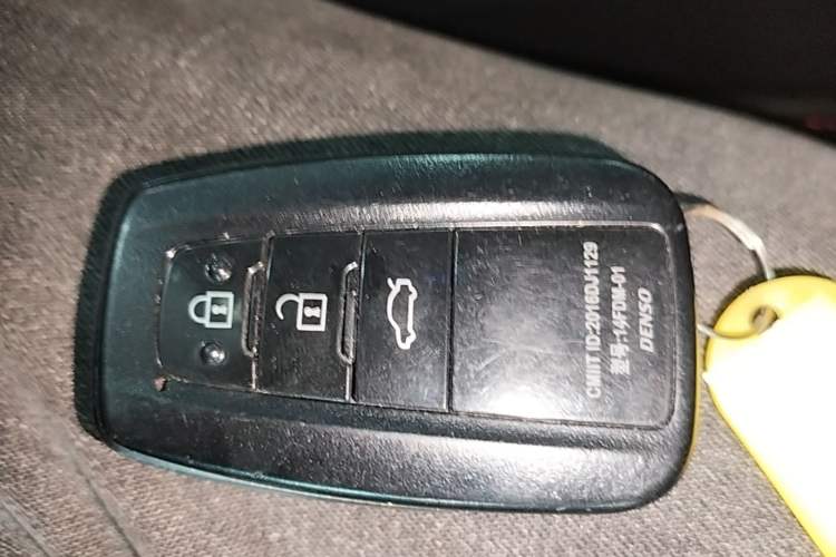 Used Toyota Camry 2018 2.5S Fēngshàng Edition Vehicle Key
