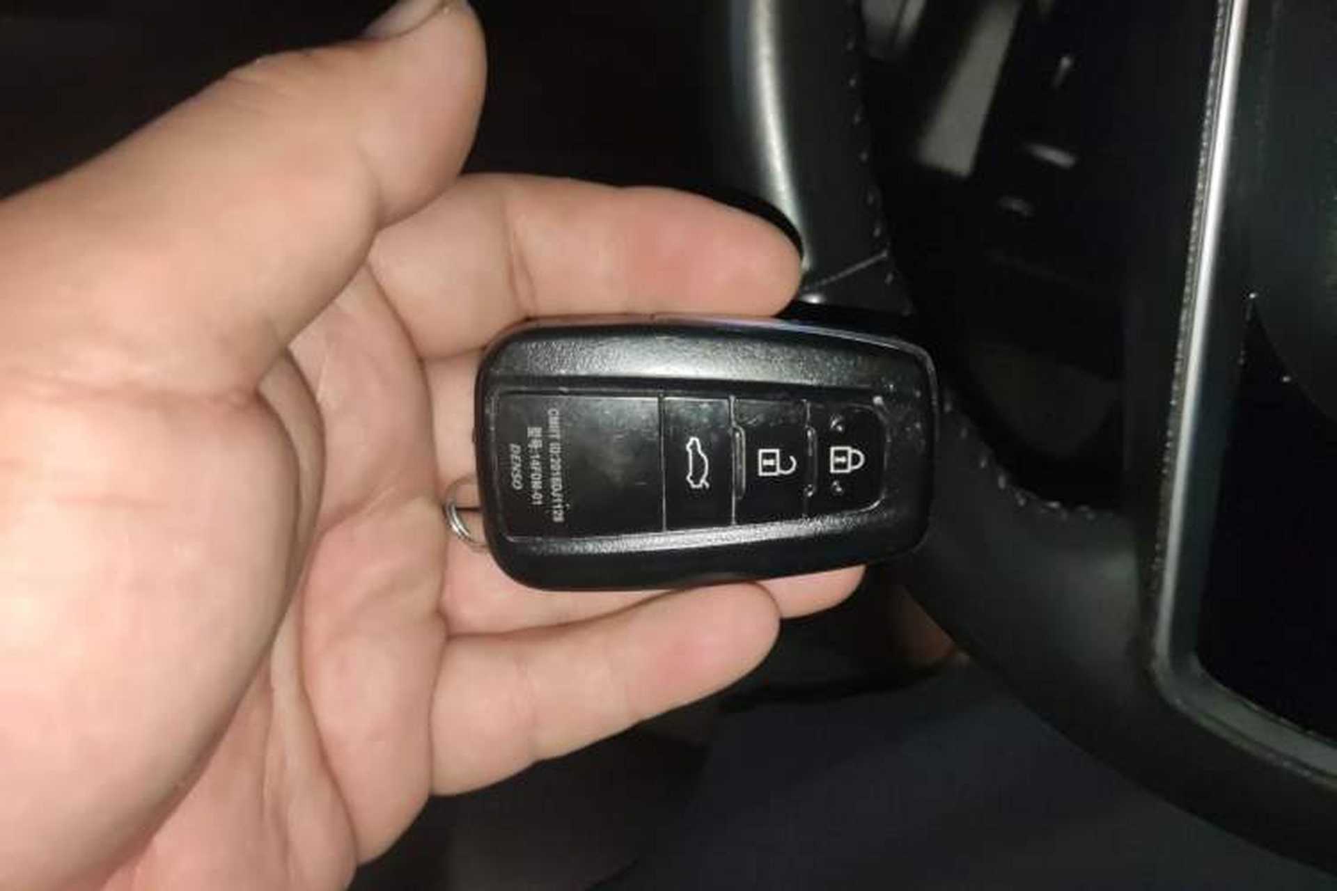 Used Toyota Camry 2018 2.5S Fēngshàng Edition Vehicle Key