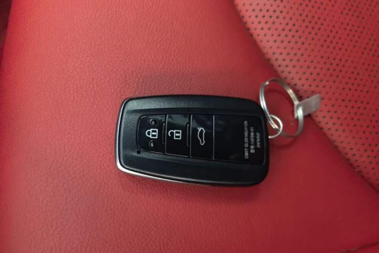 Used Toyota Camry 2018 2.5S Fēngshàng Edition Vehicle Key