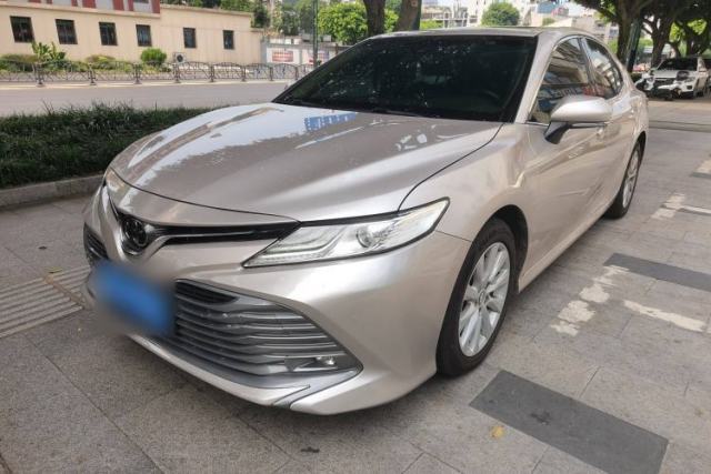 Ojetý Toyota Camry 2018 2.0G Luxury Edition