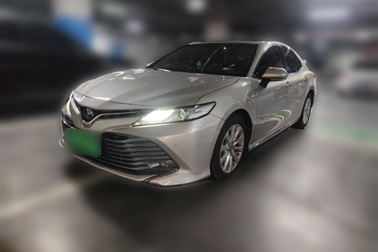 Used Toyota Camry 2018 2.0G Luxury Edition Guazi used car, China used car export, Used car for sale, Used cars, Cheapest cars for sale