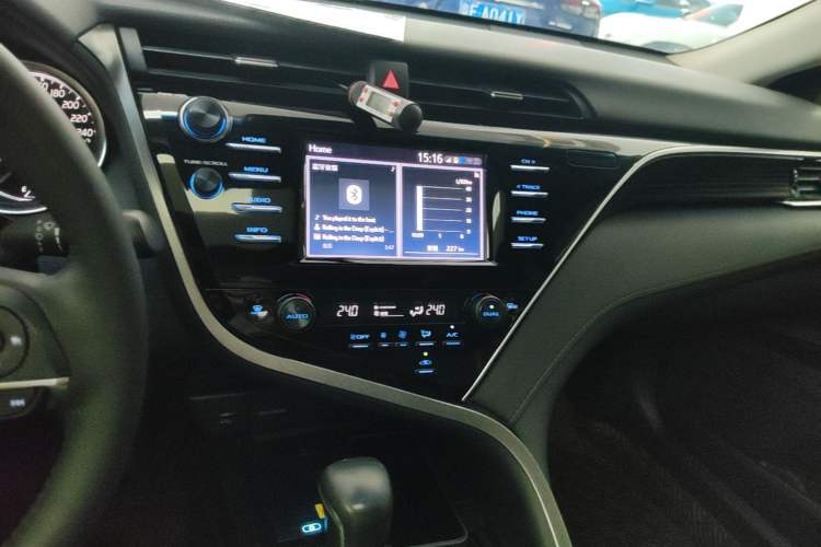 Used Toyota Camry 2018 2.0G Luxury Edition Audio And AC Panel
