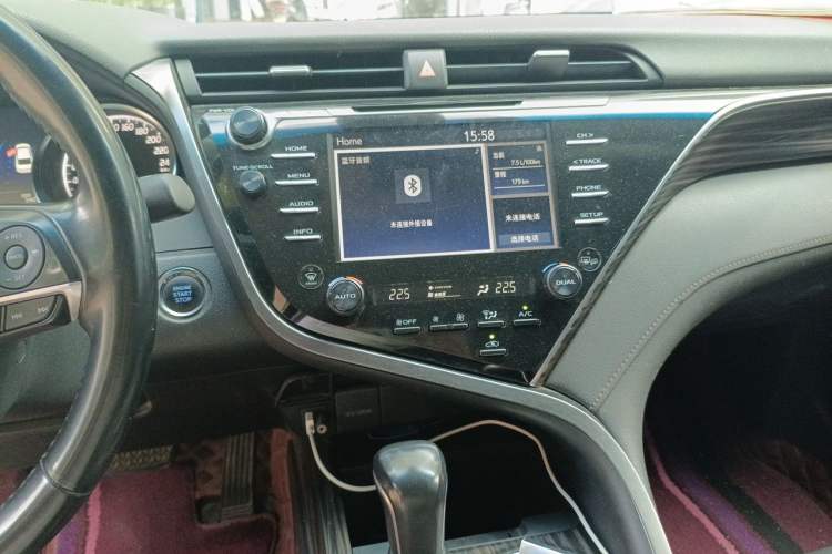 Used Toyota Camry 2018 2.5G Luxury Edition Audio And AC Panel