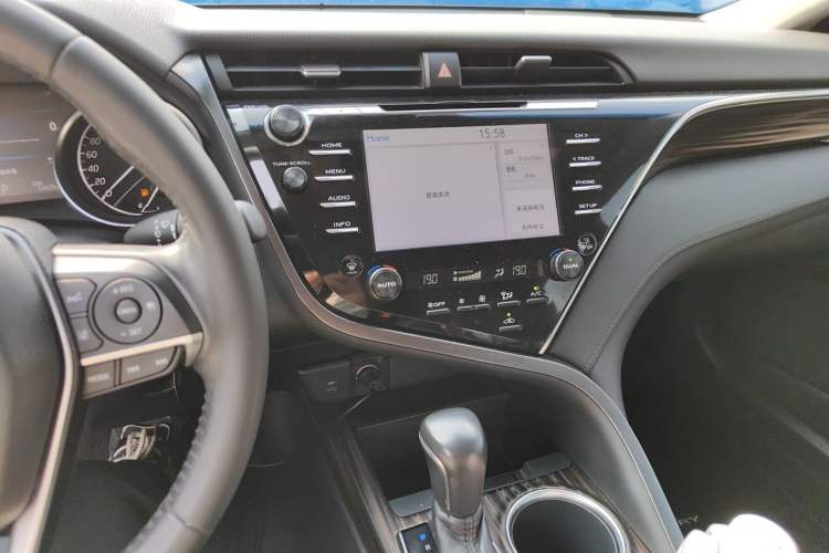 Used Toyota Camry 2018 2.5G Luxury Edition Audio And AC Panel