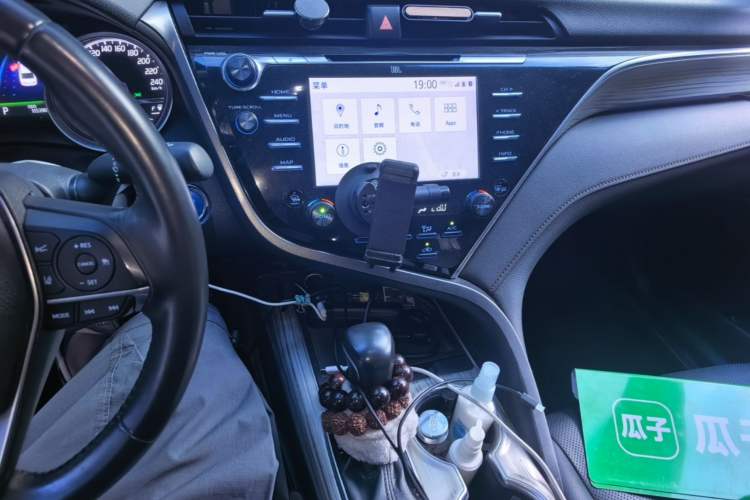 Used Toyota Camry 2018 Dual-Engine 2.5HQ Flagship Edition Audio And AC Panel