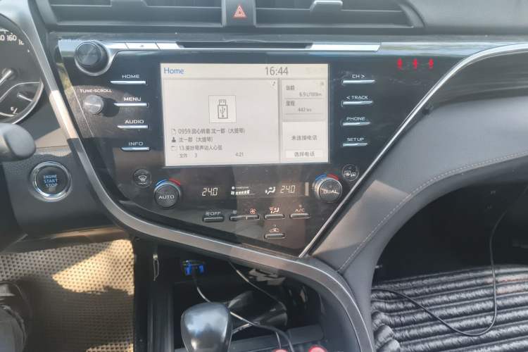Used Toyota Camry 2018 2.5G Luxury Edition Audio And AC Panel