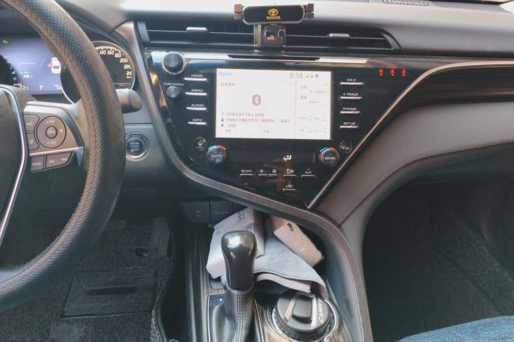 Used Toyota Camry 2018 2.5G Luxury Edition Audio And AC Panel