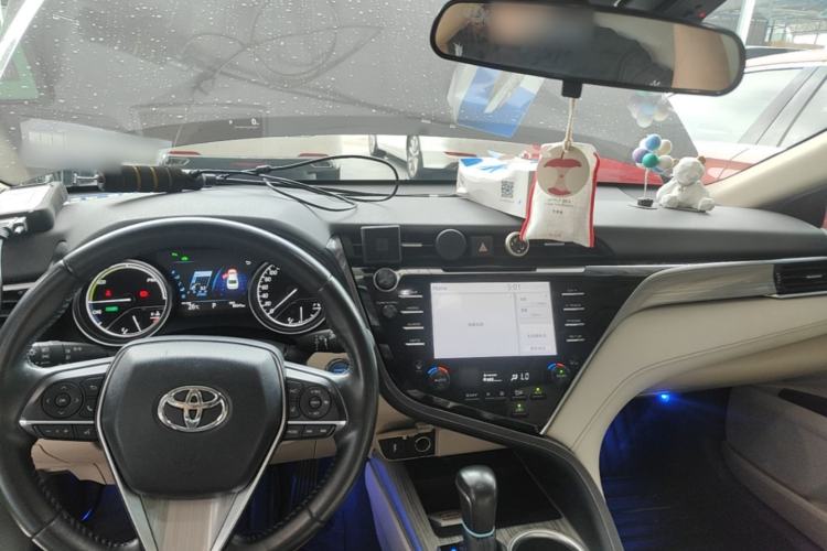 Used Toyota Camry 2018 Dual-Engine 2.5 HG Luxury Edition Center Console