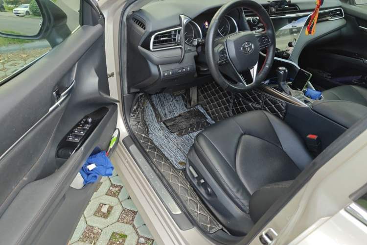Used Toyota Camry 2018 2.5G Luxury Edition Driver Seat
