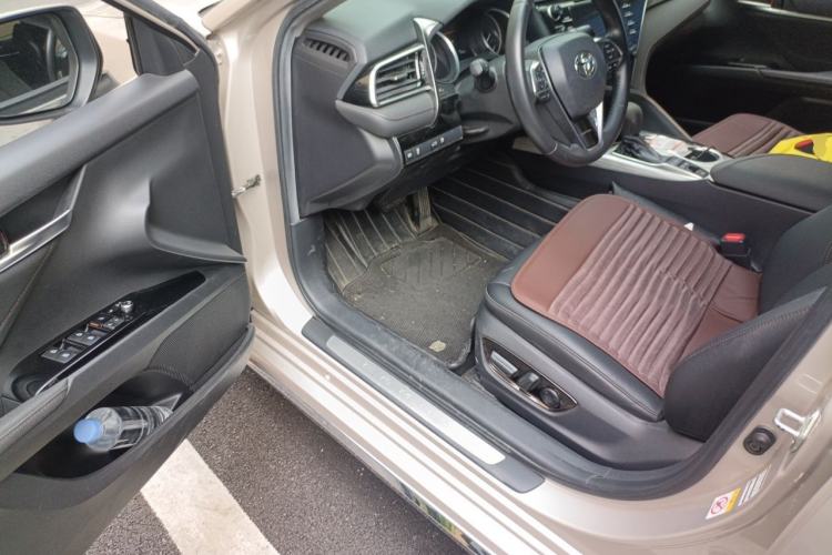 Used Toyota Camry 2018 Dual-Engine 2.5 HG Luxury Edition Driver Seat