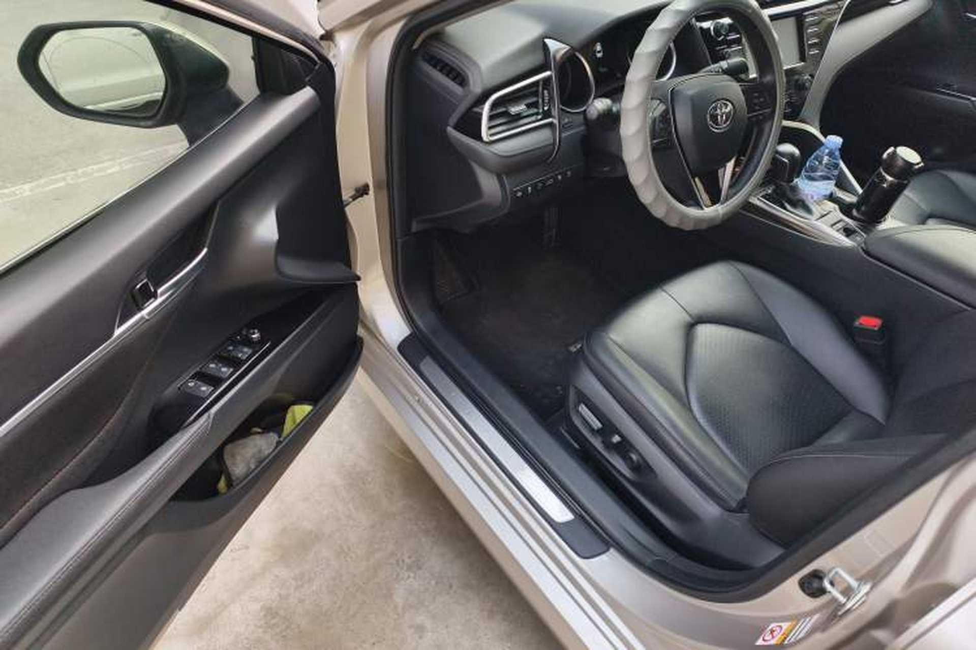Used Toyota Camry 2018 2.0G Luxury Edition Driver Seat
