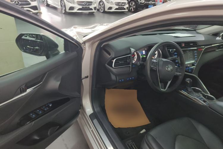 Used Toyota Camry 2018 2.5G Luxury Edition Driver Seat
