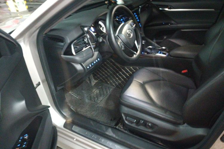 Used Toyota Camry 2018 2.5G Luxury Edition Driver Seat