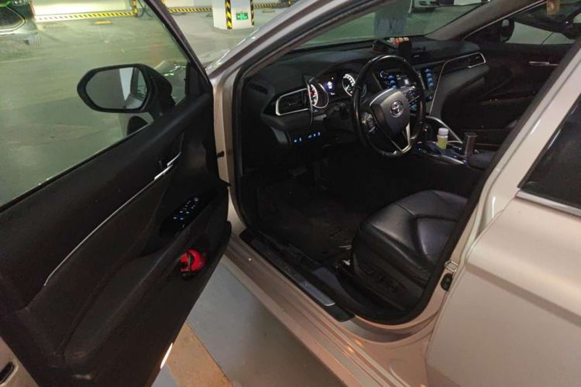 Used Toyota Camry 2018 2.0G Luxury Edition Driver Seat