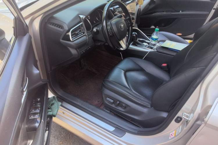 Used Toyota Camry 2018 Dual-Engine 2.5 HG Luxury Edition Driver Seat
