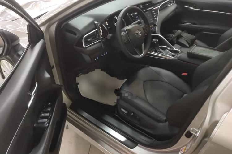 Used Toyota Camry 2018 2.5G Luxury Edition Driver Seat