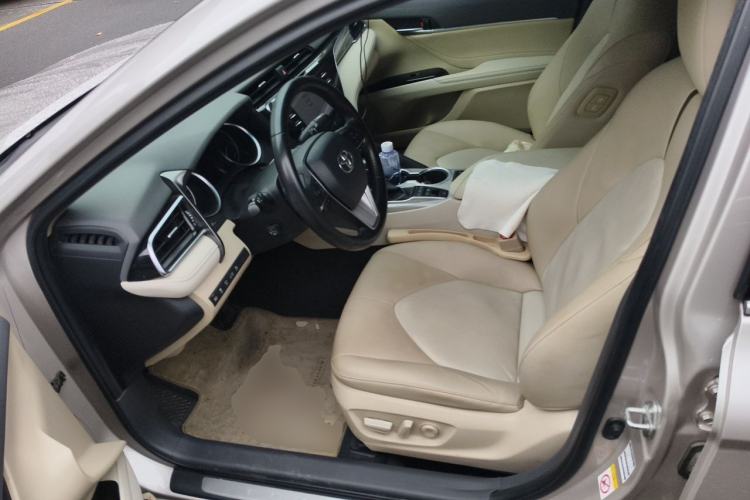 Used Toyota Camry 2018 Dual-Engine 2.5HQ Flagship Edition Driver Seat
