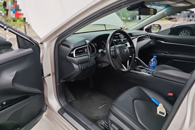 Used Toyota Camry 2018 2.5G Luxury Edition Driver Seat