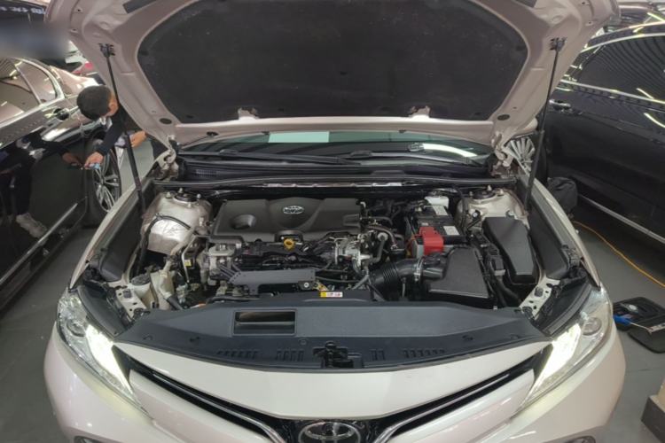 Used Toyota Camry 2018 2.5G Luxury Edition Engine Bay