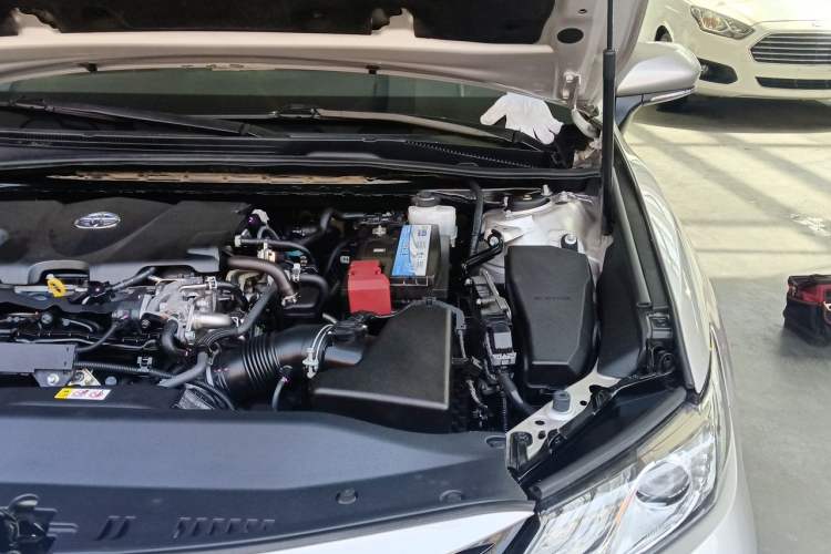 Used Toyota Camry 2018 2.5G Luxury Edition Engine Bay Left