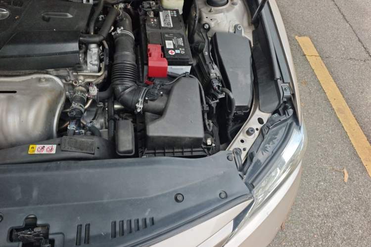 Used Toyota Camry 2018 2.0G Luxury Edition Engine Bay Left