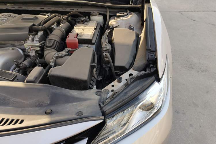 Used Toyota Camry 2018 2.0G Luxury Edition Engine Bay Left