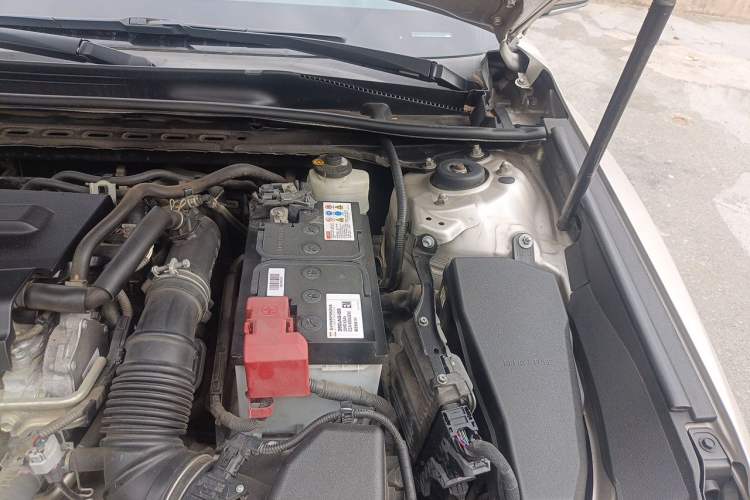 Used Toyota Camry 2018 2.0G Luxury Edition Engine Bay Left