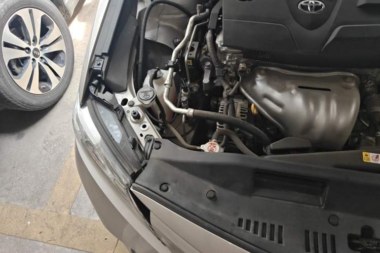 Used Toyota Camry 2018 2.0G Luxury Edition Engine Bay Right