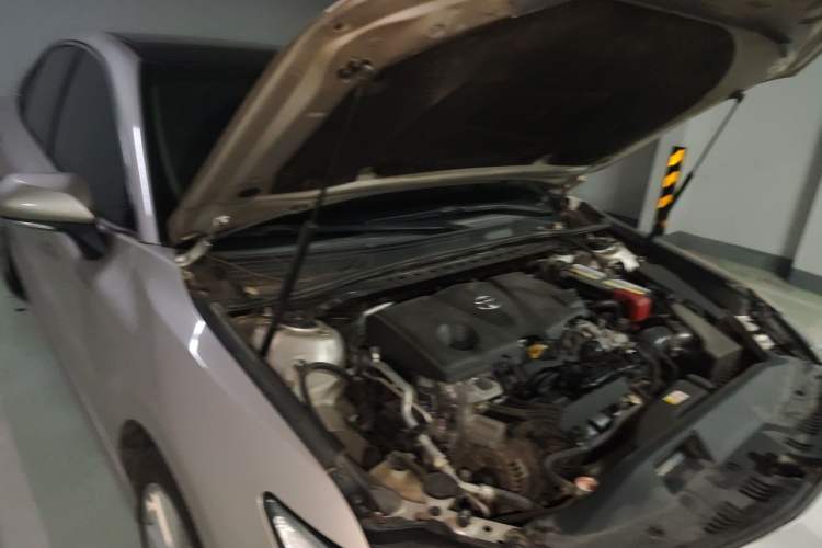Used Toyota Camry 2018 2.5G Luxury Edition Engine Bay Right