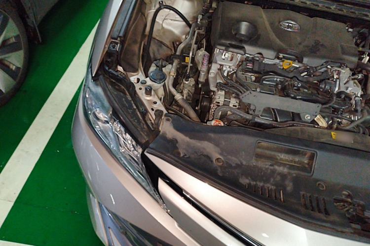 Used Toyota Camry 2018 2.5G Luxury Edition Engine Bay Right