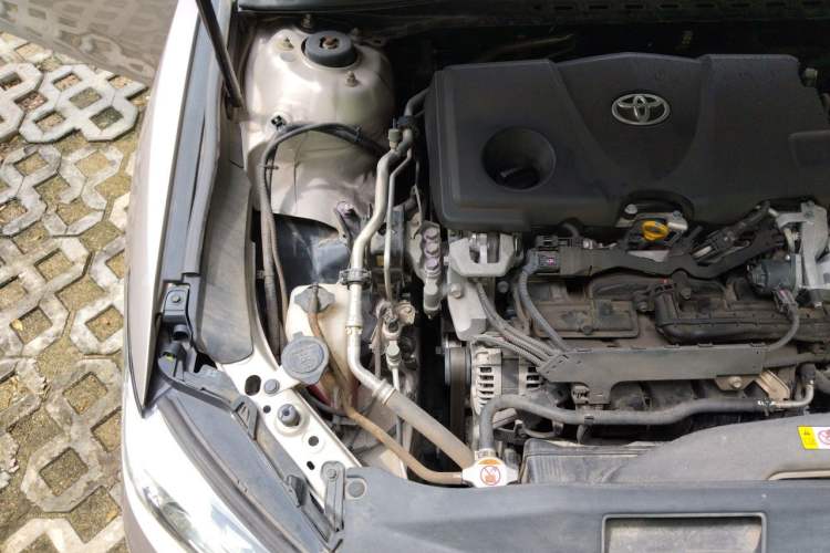 Used Toyota Camry 2018 2.5G Luxury Edition Engine Bay Right